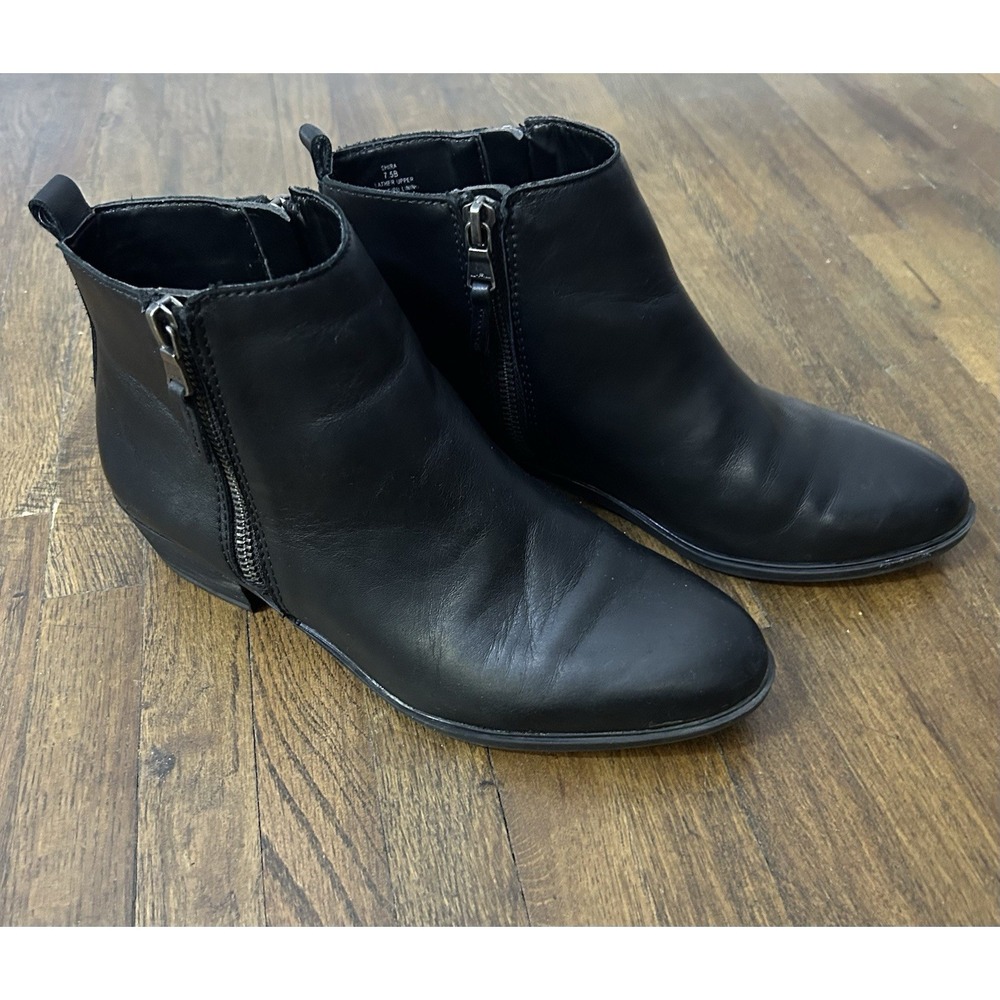 Lauren Ralph Lauren Shira Ankle Booties Women Size 7.5 Timeless Staple Classic - Picture 3 of 7